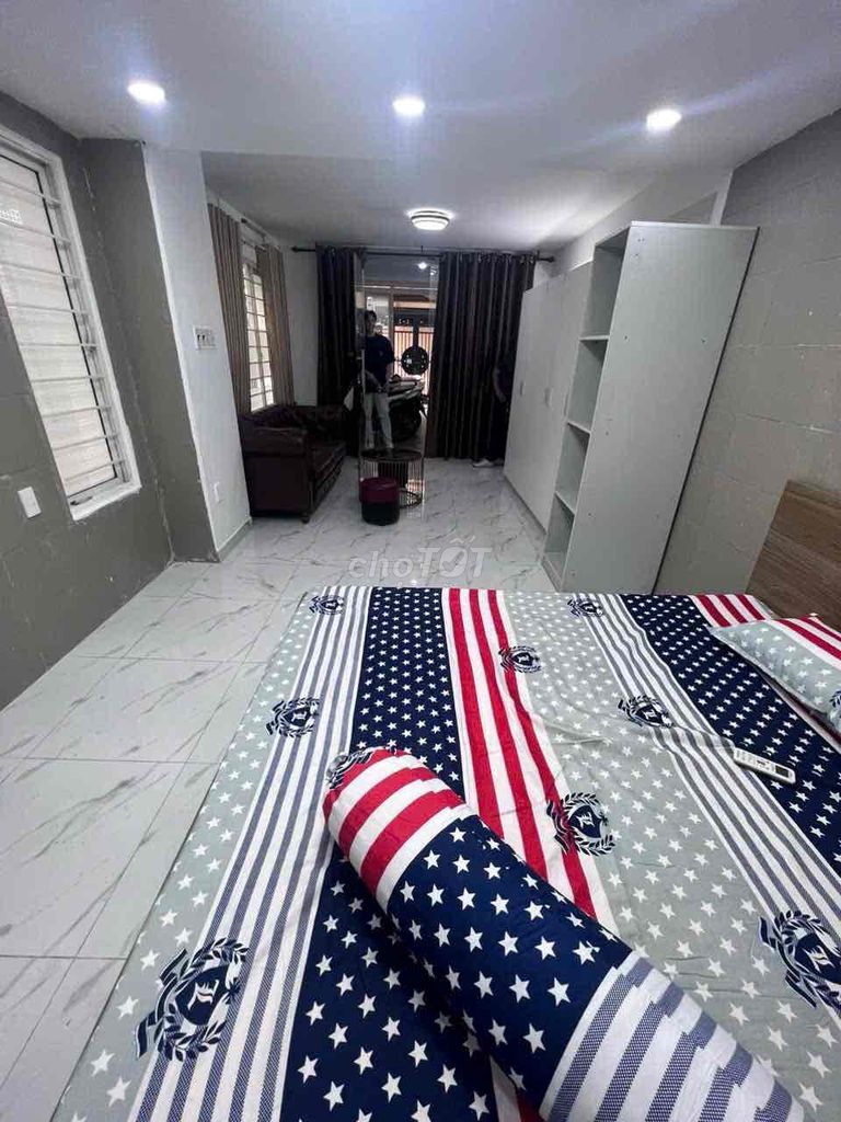 Rent the apartment. One bedroom.