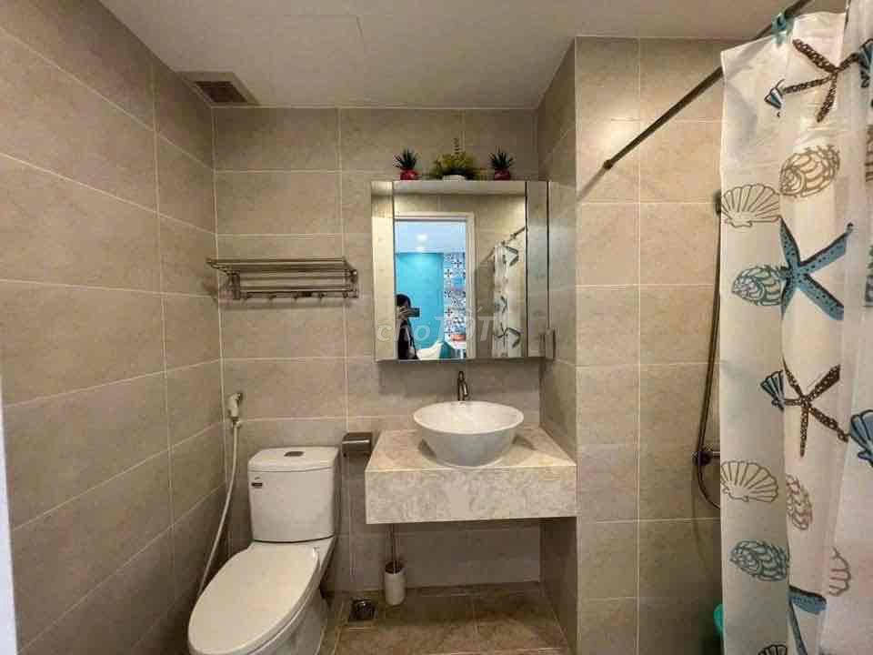 2 bedrooms - The Botanica - 15.5 million per month - move in immediately