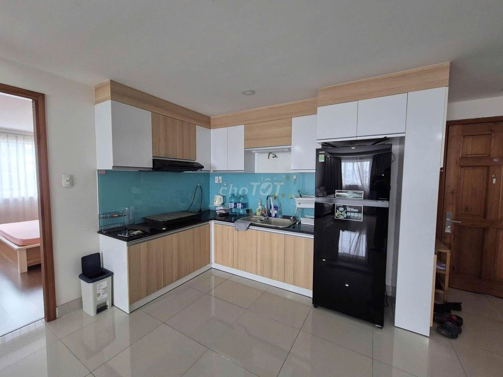 Rent Saigon Asiana district 6 2 bedrooms full of clothes