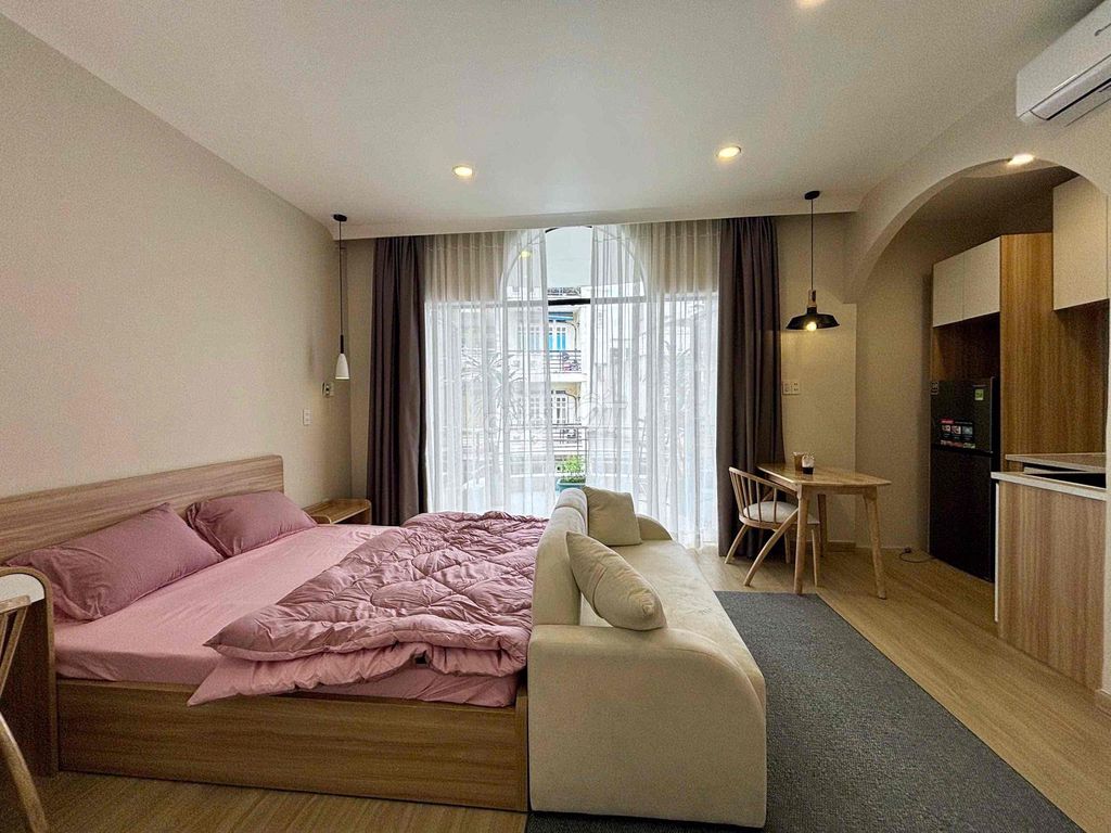Rent an apartment full of Hồ Bá Kiện Street furniture, District 10