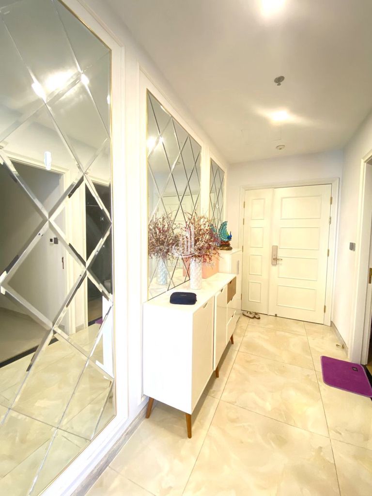 Rent two bedrooms. <i>Gomes golden river</i>