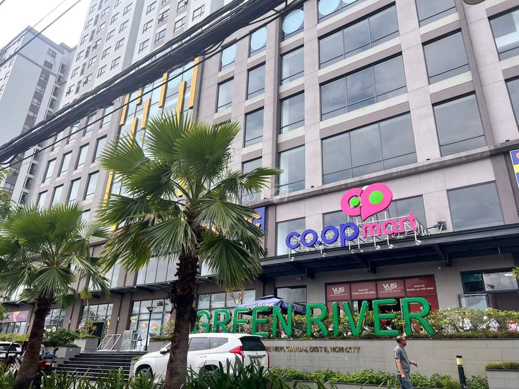 Rent Green River in 8th District, 665 meters 2 bedrooms for 11 million entire interiors.