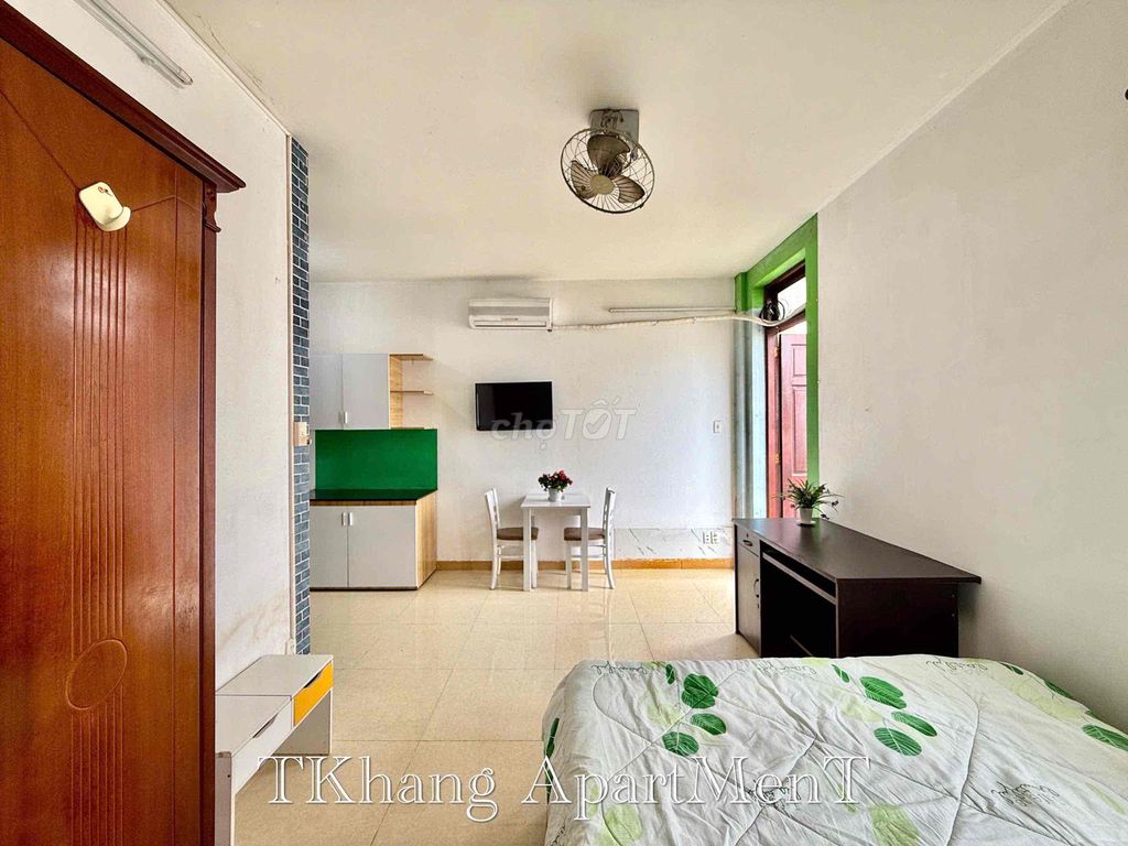 Rent Studio Balcon elevator of the Full Building Buildings at  cmt8 A.L.D.