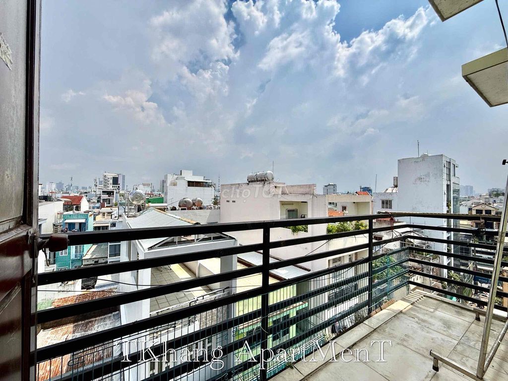 Rent Studio Balcon elevator of the Full Building Buildings at  cmt8 A.L.D.