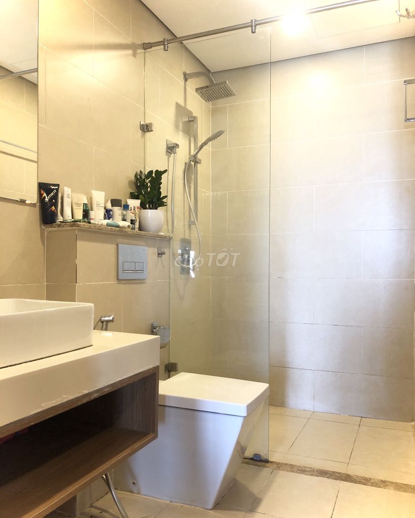 Rent a Rivera Park apartment - 45 meters a bedroom. A high-story bathroom, 13 million a month.