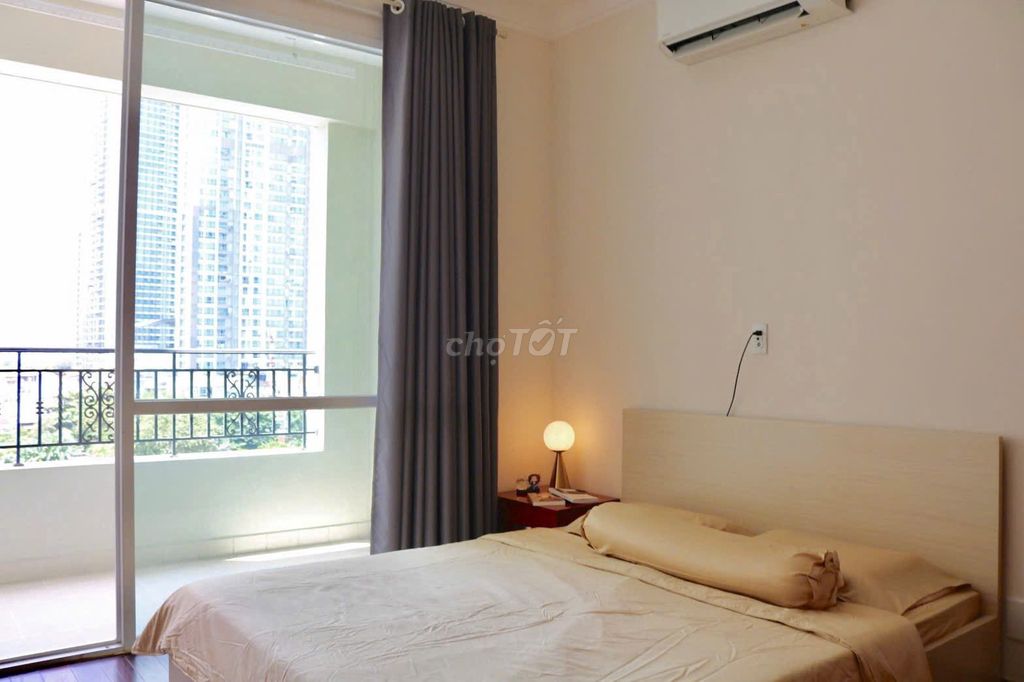Rent the apartment of the manor 1, 3 bedrooms with a nice full interior