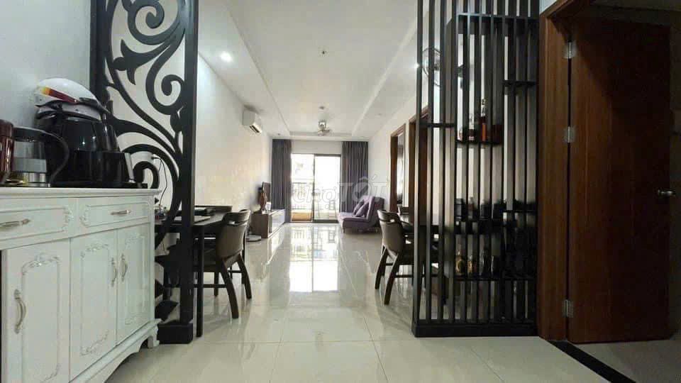 Ruby apartment, Nguyễn Sỹ Sách, tb: 88 m2, 2 bedrooms, Full interior. 9 million.