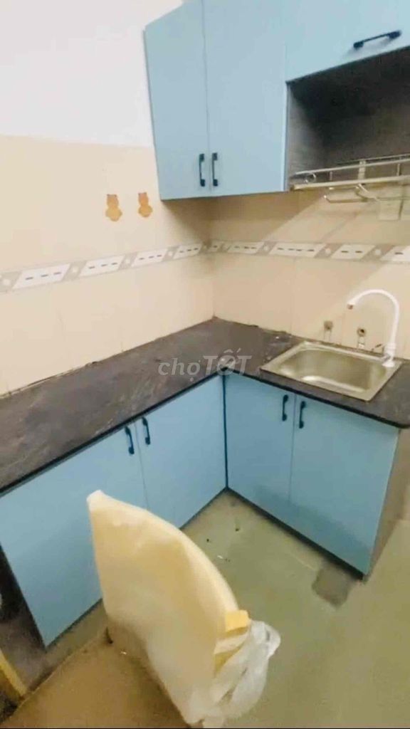 The studio of 45 M2 is two basic bedrooms -- peaceful front, tep.