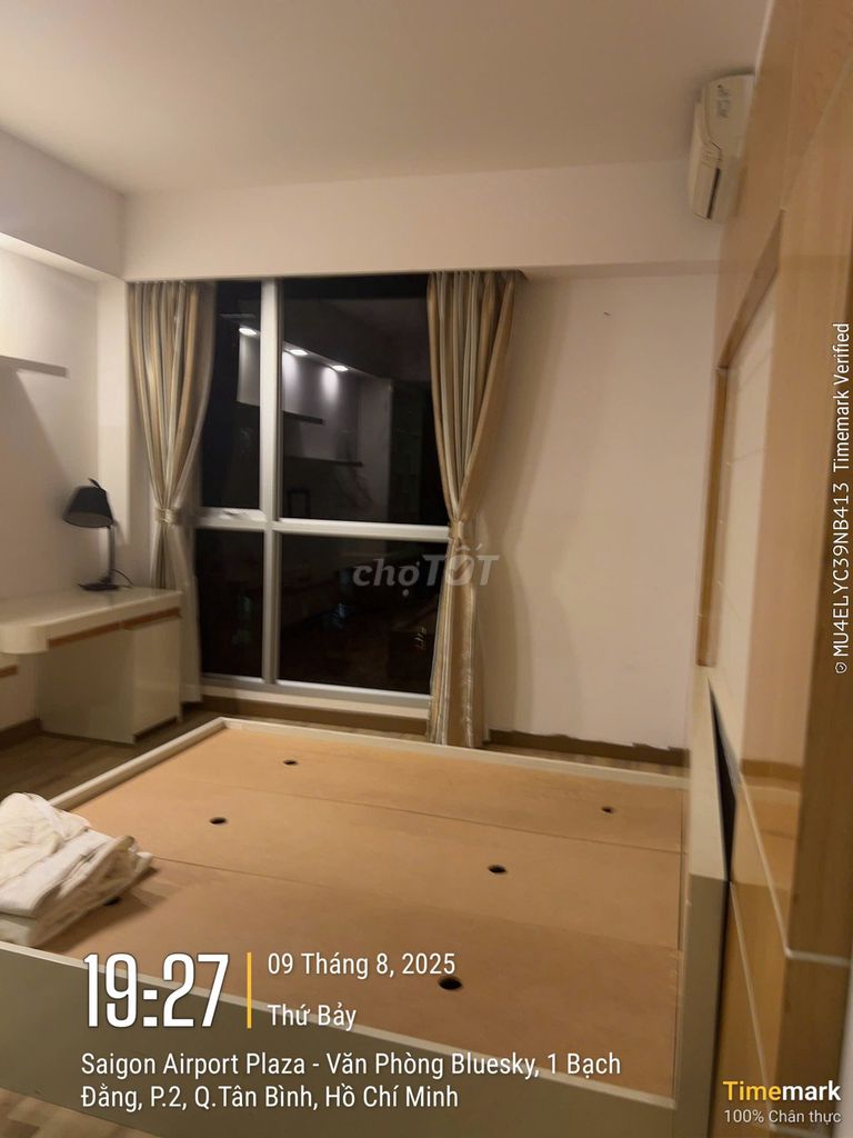 Saigon Airport for rent, 2 bedrooms, 2 toilets,95 meters,full interior, 17 million.