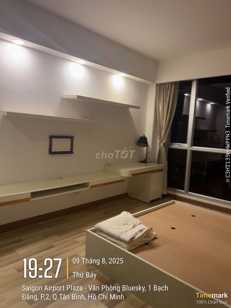 Saigon Airport for rent, 2 bedrooms, 2 toilets,95 meters,full interior, 17 million.
