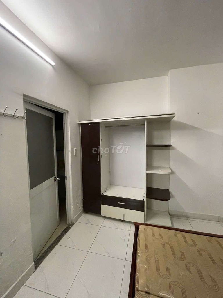 Rent two bedroom two, Lotus Sen. Six and a half million.