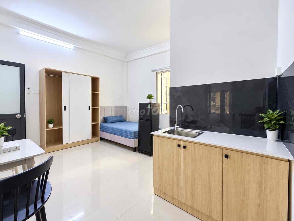 studio full interior - window - just Nhất Chi Mai