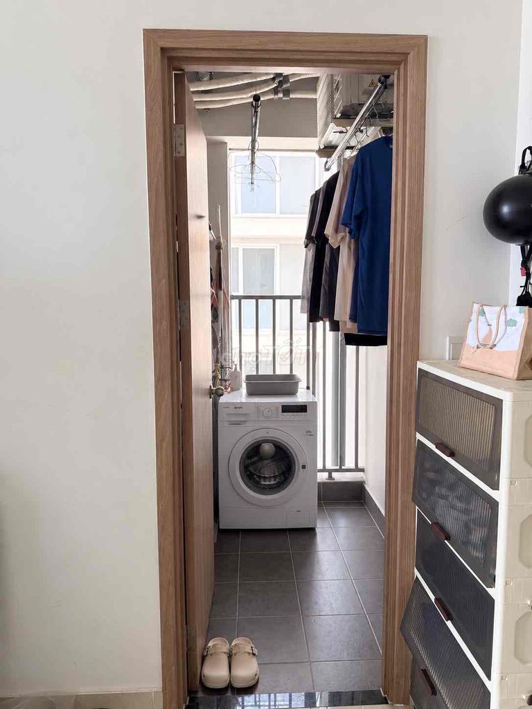 The owner rented the corner of Citisoho - full interior