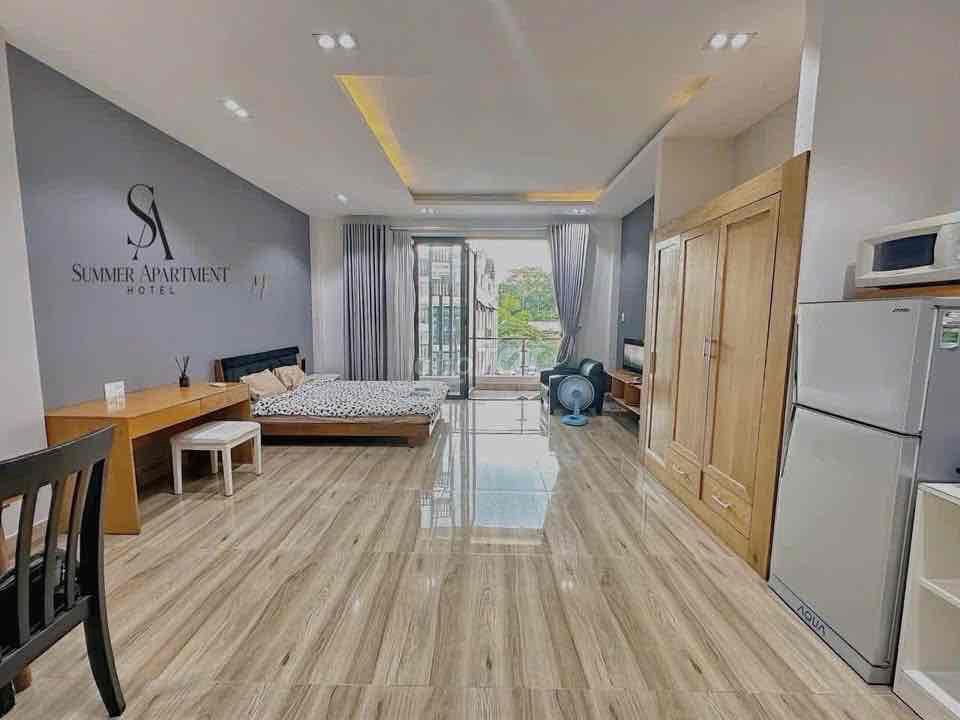 Renting the balcony apartment, 40 meters - near the Democratic Circle of 3