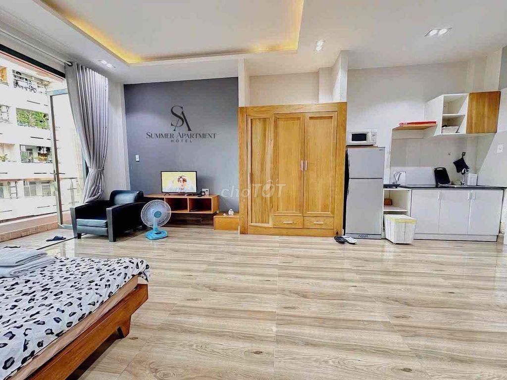 Renting the balcony apartment, 40 meters - near the Democratic Circle of 3