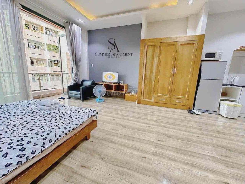 Renting the balcony apartment, 40 meters - near the Democratic Circle of 3