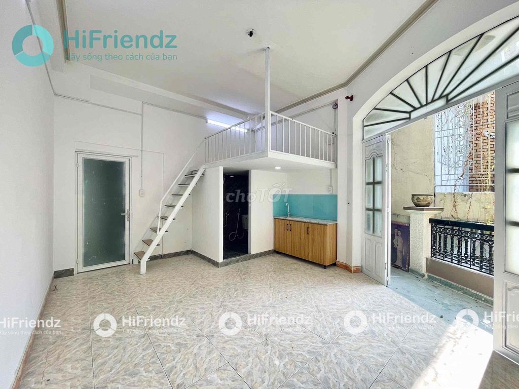 Super-split balcony suites - close to writing.