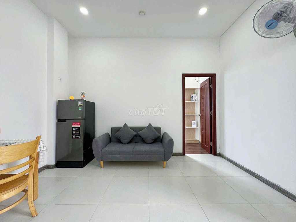 Bancol A Spreeary Bedroom Right Upon Âu Cơ Full
