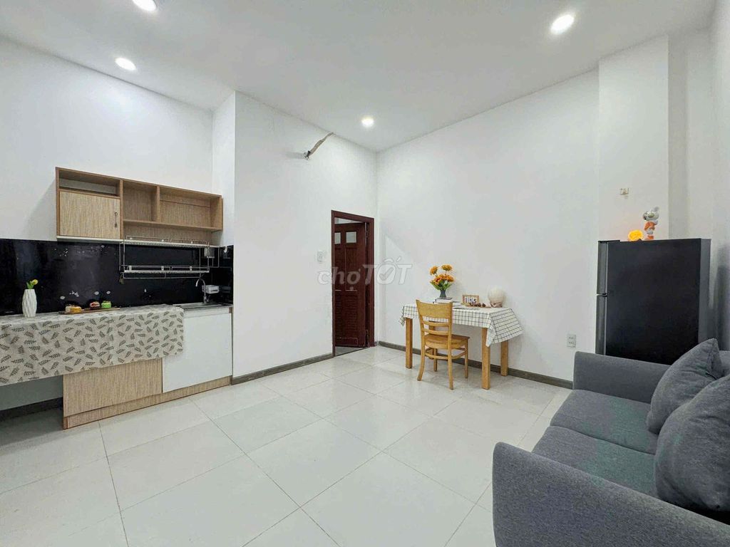 Bancol A Spreeary Bedroom Right Upon Âu Cơ Full