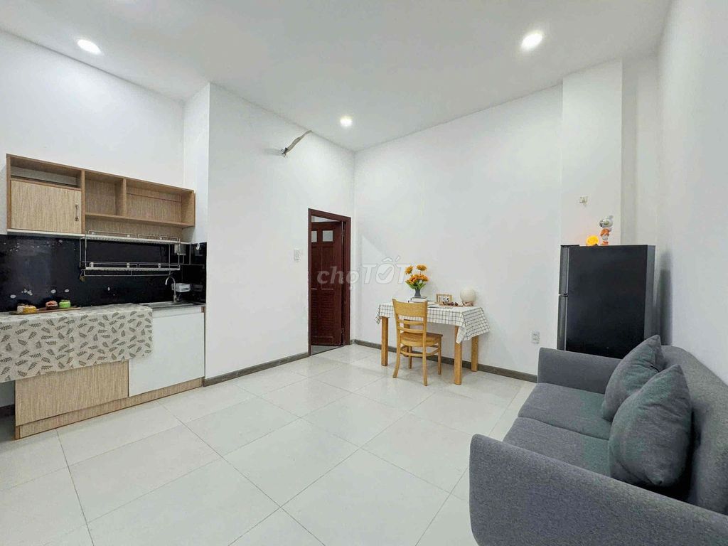 Bancol A Spreeary Bedroom Right Upon Âu Cơ Full