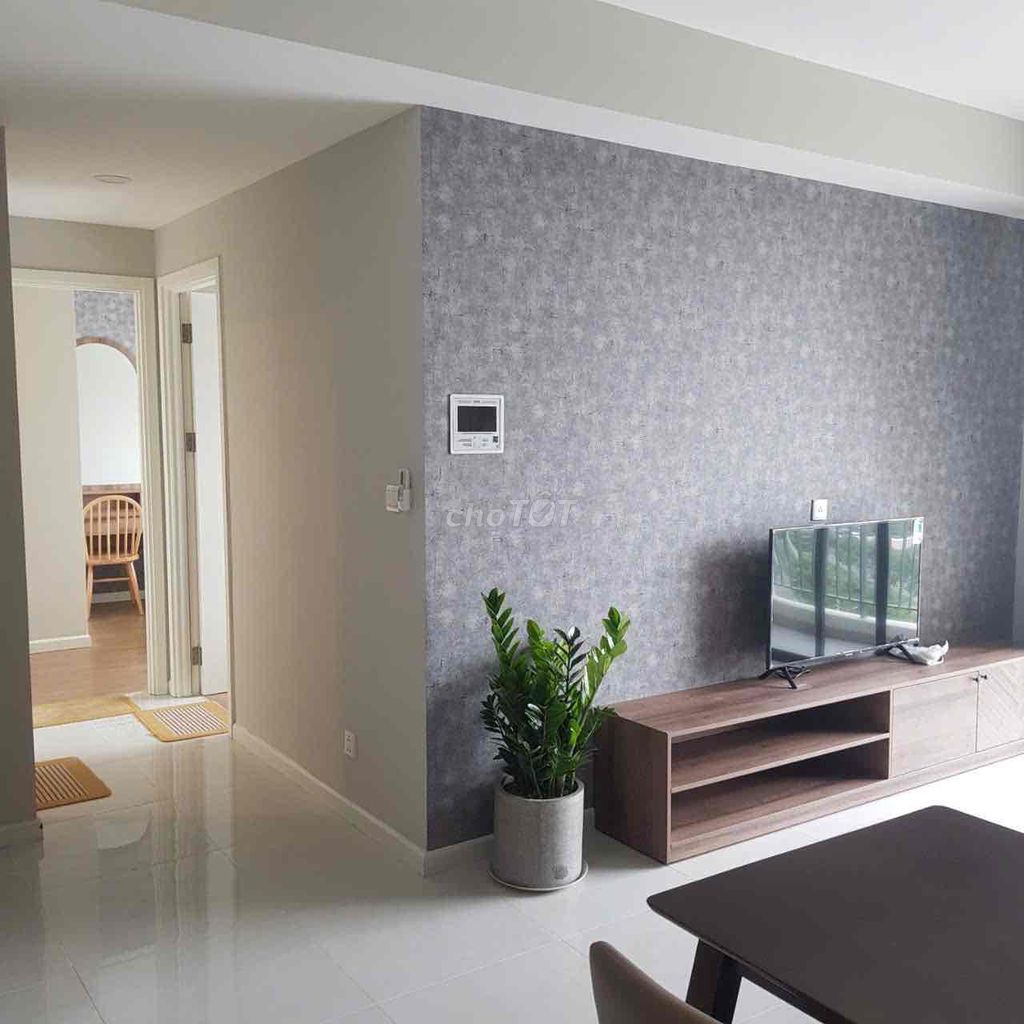 Rent the apartment 2 bedroom 2 mas An Phú super good. 22 million in charge.
