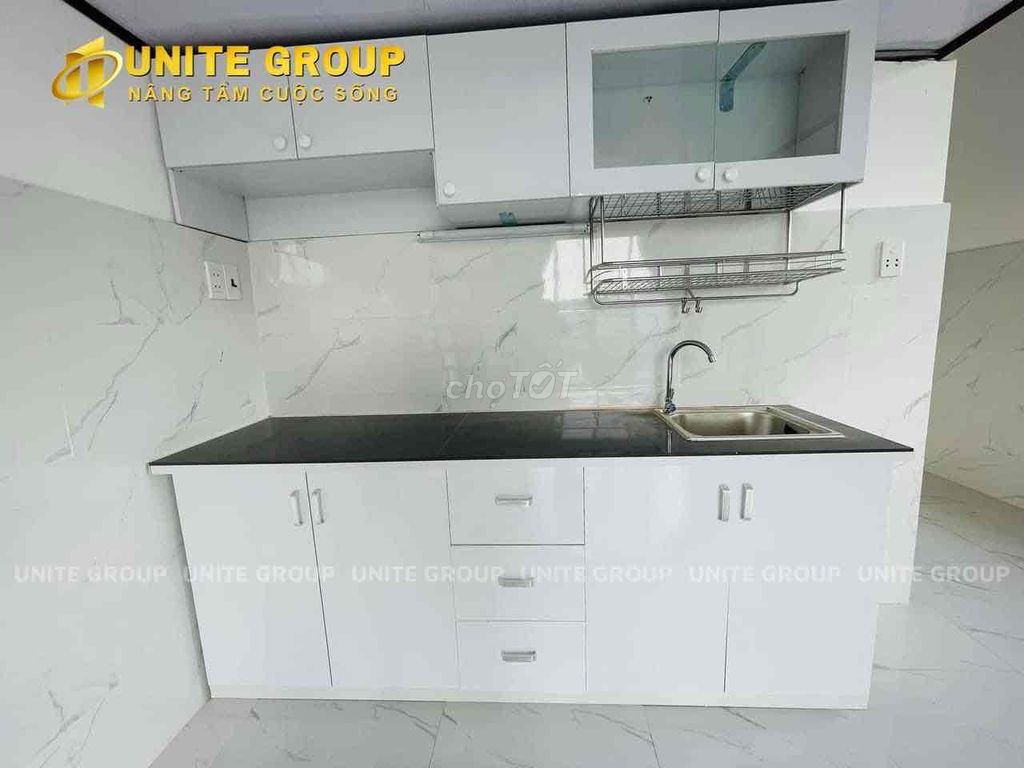 Open the apartment with guards near the airport, the airline academy, K300.