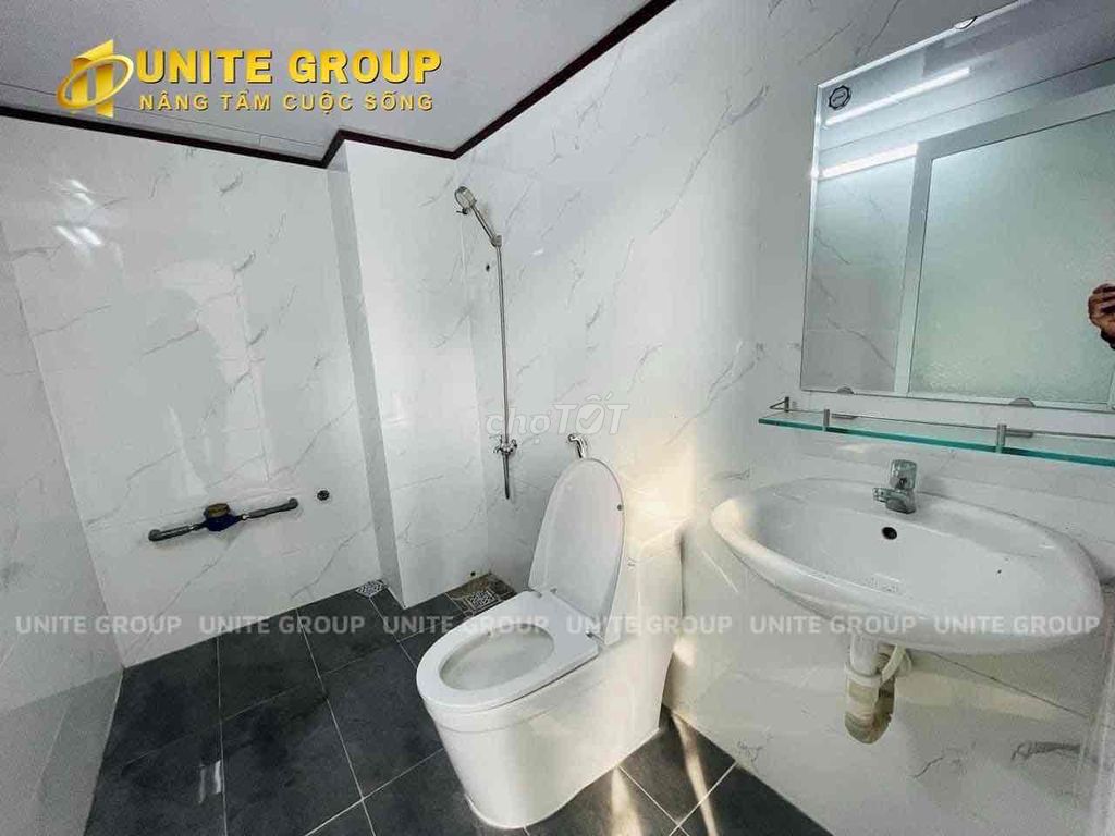 Open the apartment with guards near the airport, the airline academy, K300.