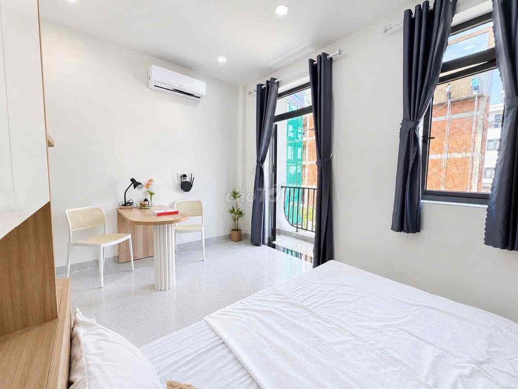 A super wide bedroom right here in Vườn Lài, Iron Bridge, Thai Mountain