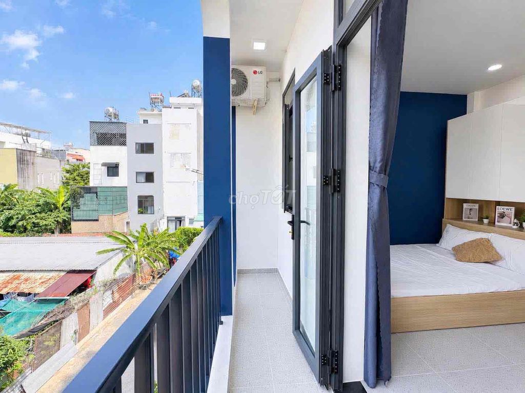 A super wide bedroom right here in Vườn Lài, Iron Bridge, Thai Mountain