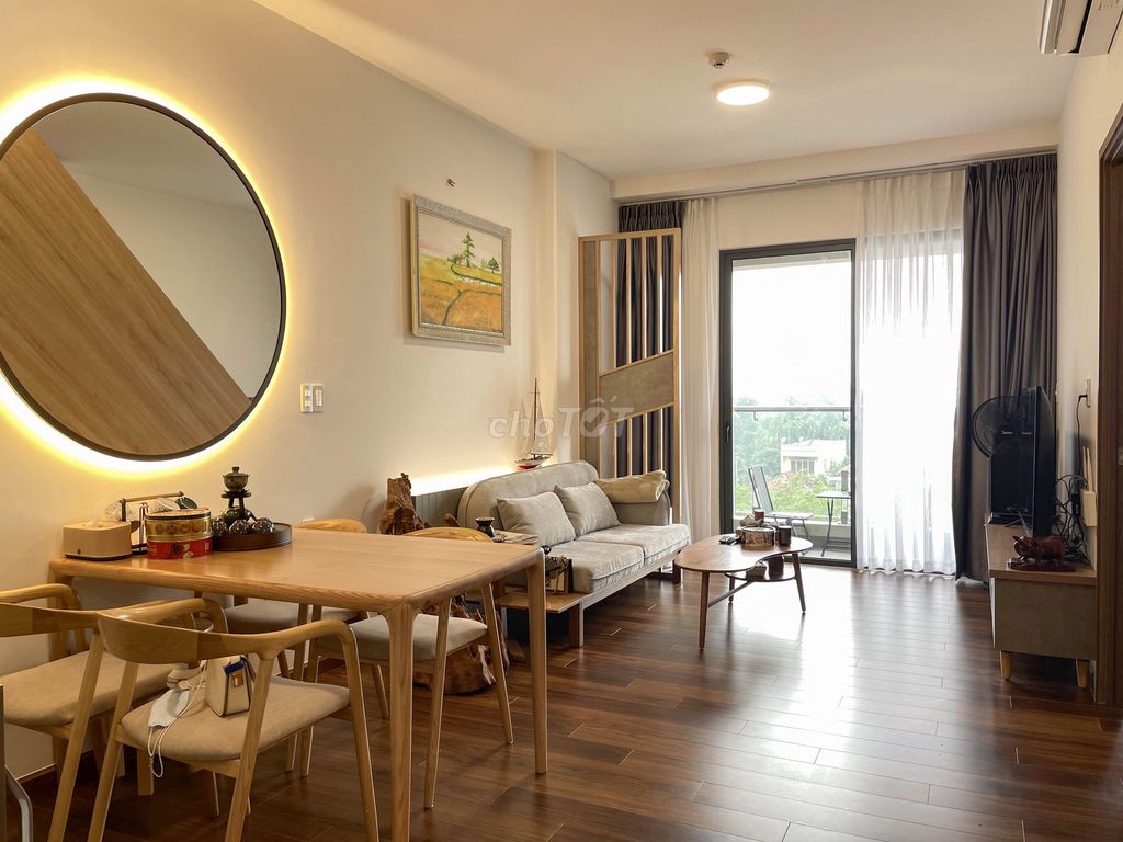 Rent two full bedrooms, rent nine million in Akari City.