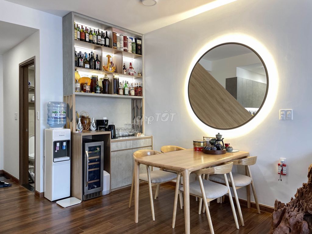 Rent two full bedrooms, rent nine million in Akari City.