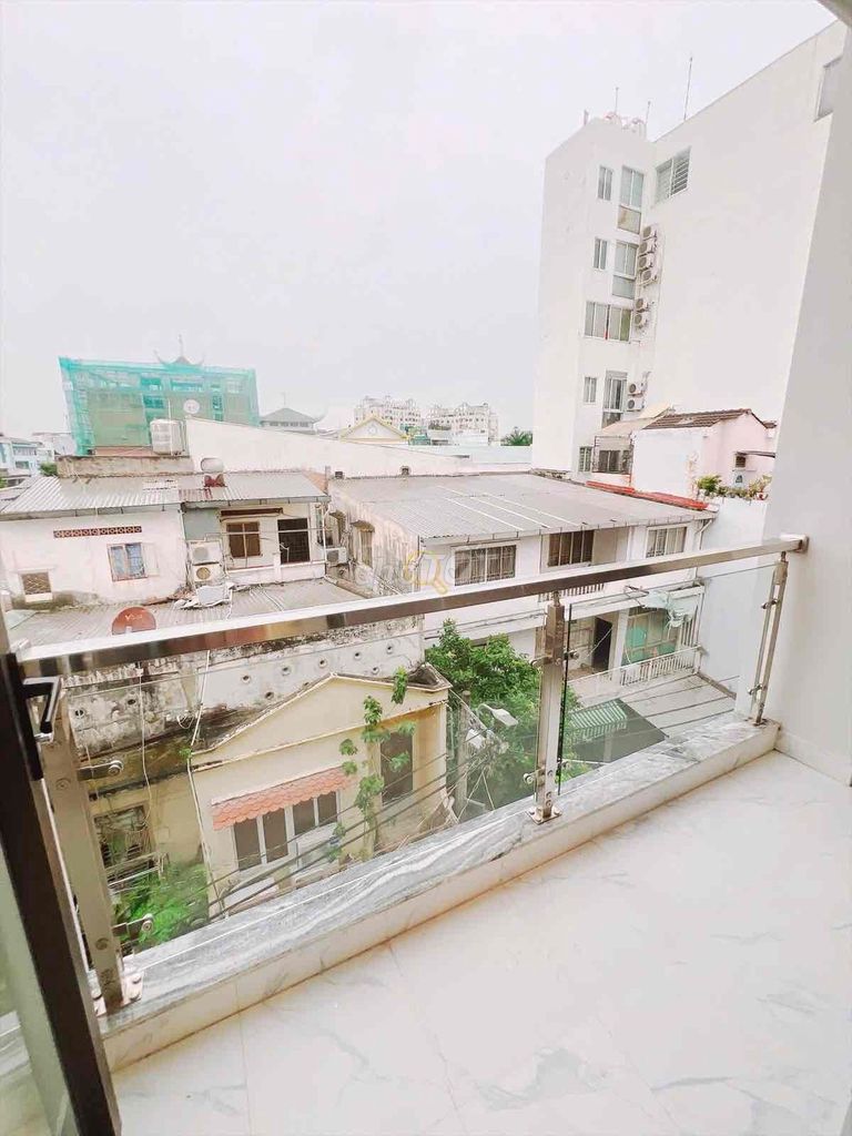 A wide, open, wide-split bedroom - 4 Phú Nhuận fall, Peace