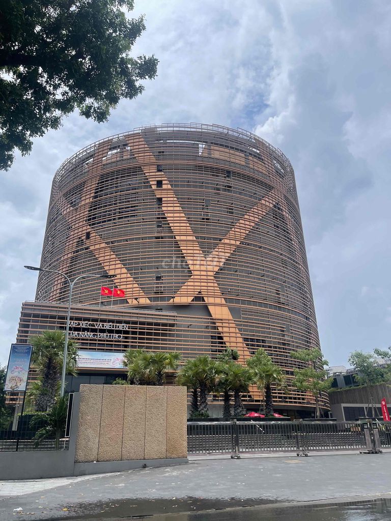 Penhouse Lữ Gia plaza - 167 M2 - sell or rent - full interior