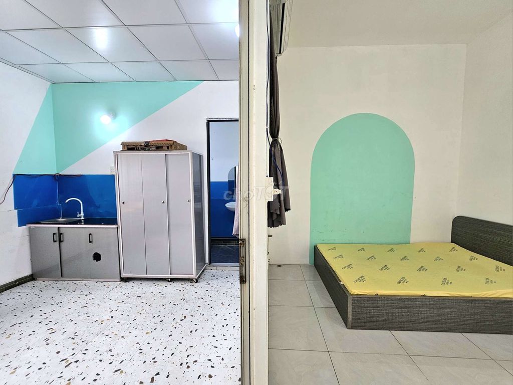 Rent a bedroom - near the Qq170 - full NFL