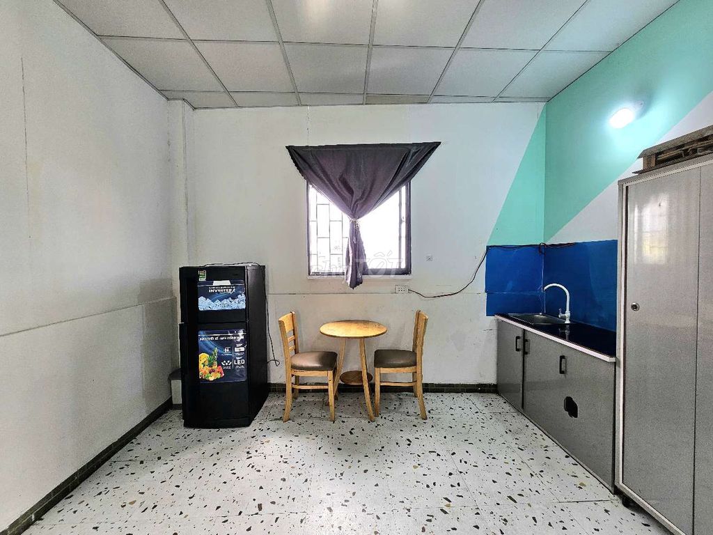 Rent a bedroom - near the Qq170 - full NFL