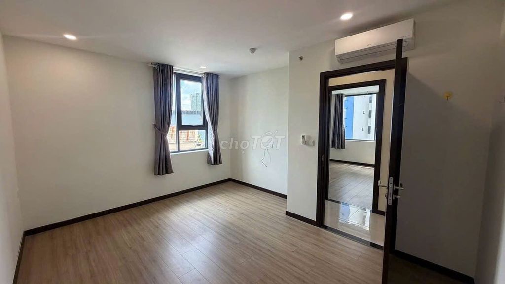 The Splendor apartment. Nguyễn Văn Dung. Gò Vấp. 65 meters two bedrooms. ntcb. Nine million.