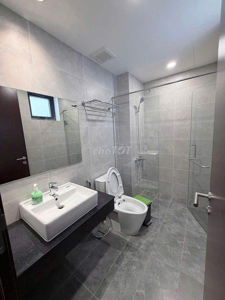 The Splendor apartment. Nguyễn Văn Dung. Gò Vấp. 65 meters two bedrooms. ntcb. Nine million.