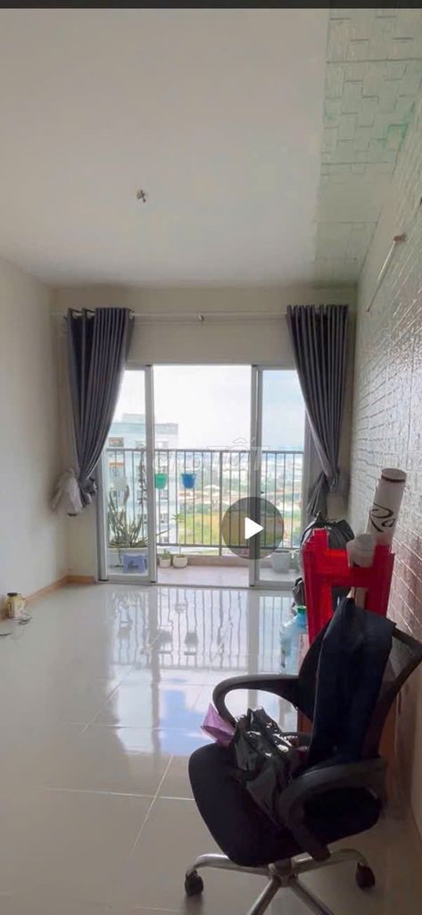 Find roomate share apartment one bedroom