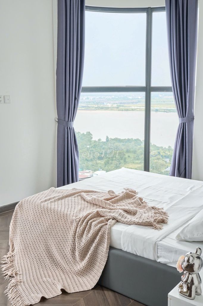 Stu-Jeanne Bedrooms District 9-Sea View Beauty Free utility