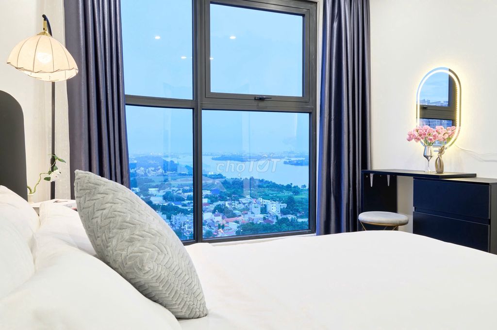 Stu-Jeanne Bedrooms District 9-Sea View Beauty Free utility
