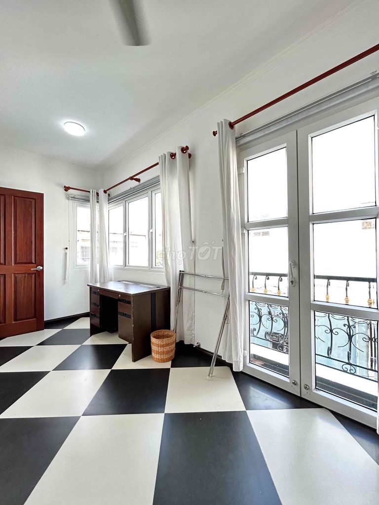 Rent two bedrooms. Two bathrooms wide. 70 microscopic balconies on stage one.