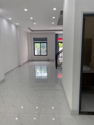 Rent a Liên Phường cash house near the D-City 5 x 20 meters 3 L4 bedroom