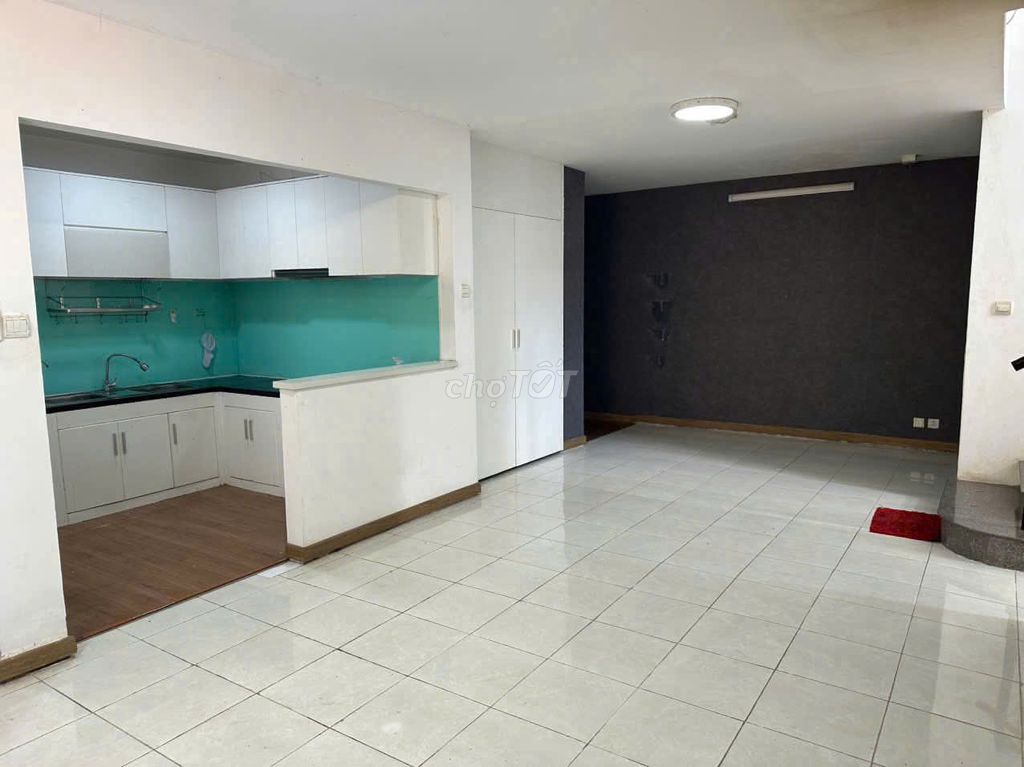 We need to rent Central Garden District 1, area: 168 meters two, three bedrooms, 17 million a month.
