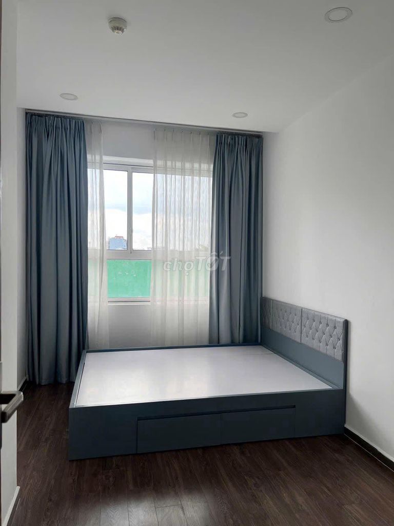 Rent three bedrooms. Two full-in-house toilets. 15 million a month.