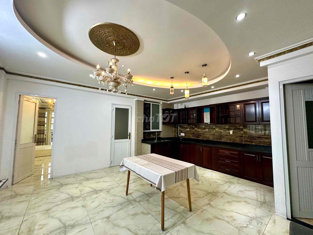 2 bedrooms - balcony - super wide - Nguyễn Trọng Tuyển, Phú Nhuận