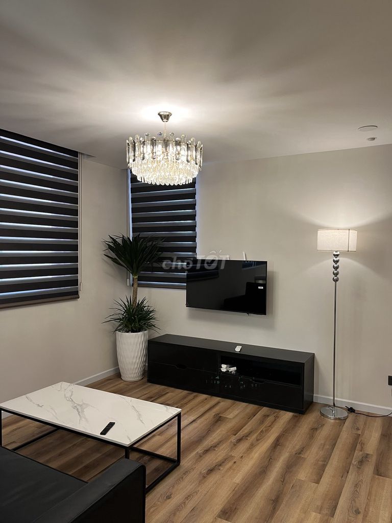 Rent Screc Tower-- 81 M2 bedrooms, 13 million a month.