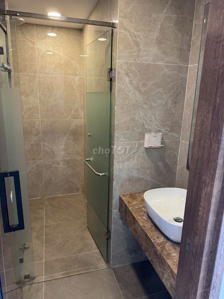 Park Legend Hoàng Văn Thụ, 2 bedrooms, High House, View District 1 near the Airport