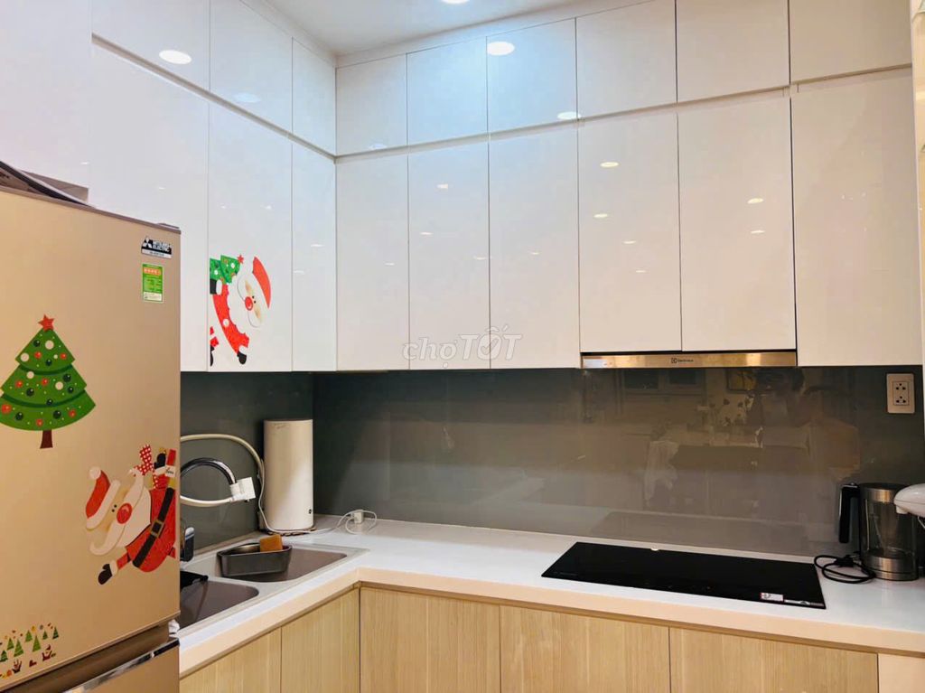 Rent Screc Tower-- 81 M2 bedrooms, 14 million a month.