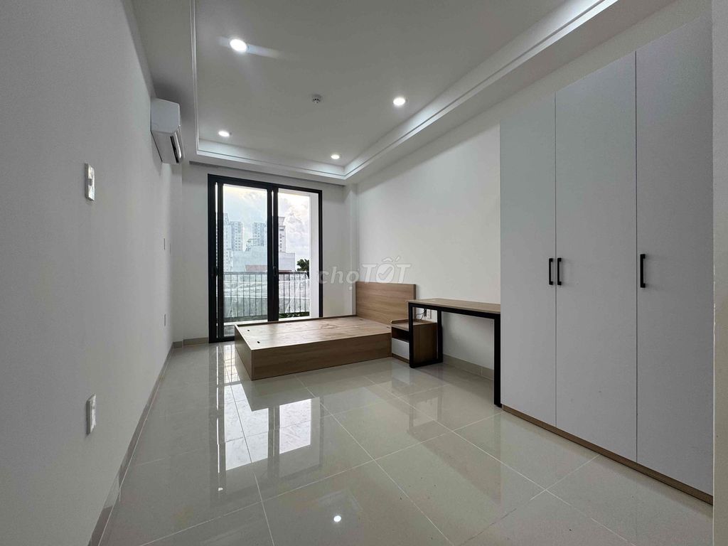 Opening the kitchen balcony 7 out of 7 pv Gas rmit tdt pmh Cres