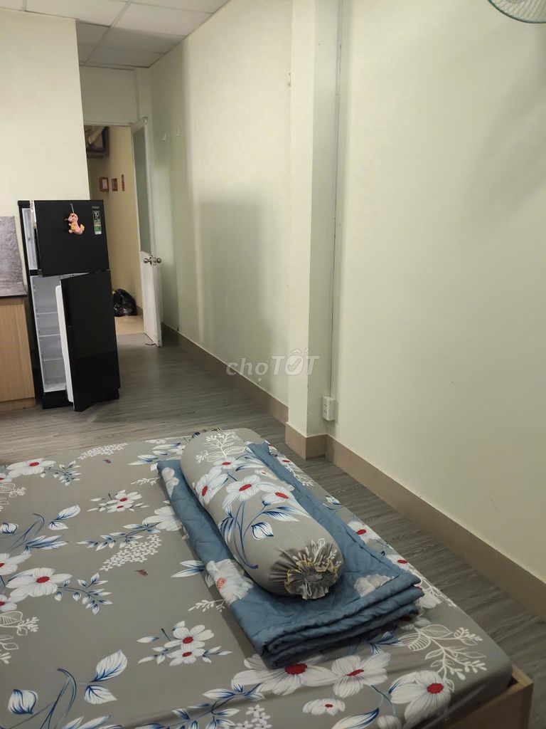The balcony room, 20 meters, security, security, non-owners, pets.